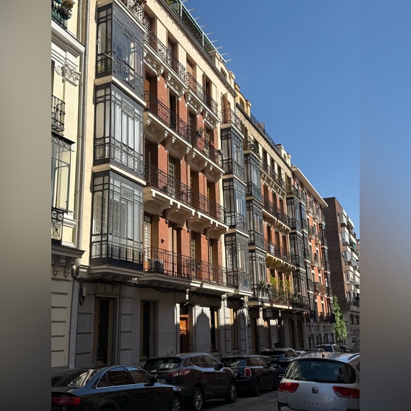 Meet your Posher, Rabyya - Picture 9 of 11